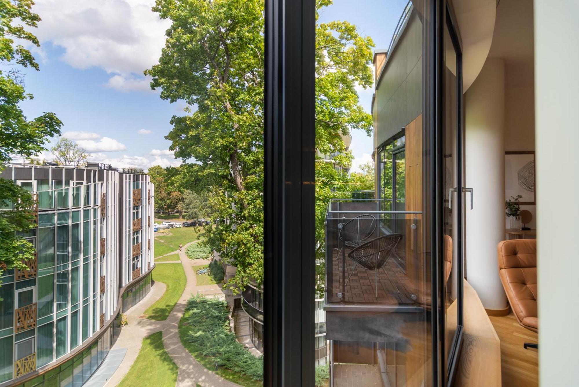 2 Bedroom Apt, 2 Garage Spots & Balconies, Self Check-In, By Cohost Druskininkai Exterior photo