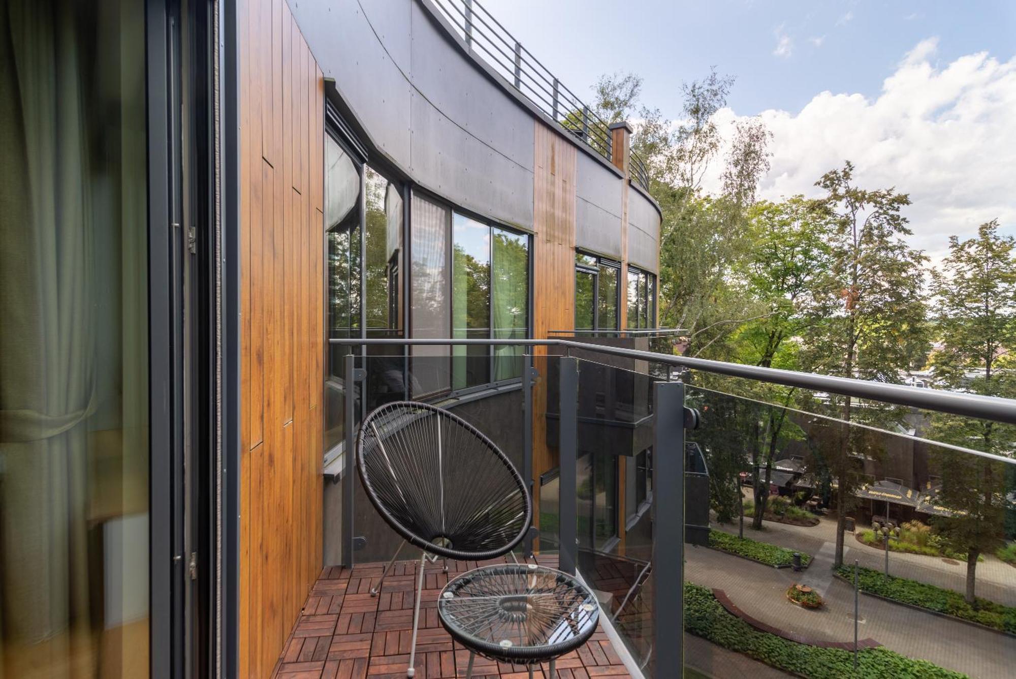 2 Bedroom Apt, 2 Garage Spots & Balconies, Self Check-In, By Cohost Druskininkai Exterior photo